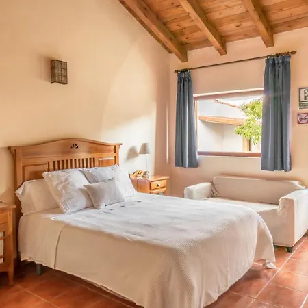 Country house Eco-lodge En La Reserva Privada Campanarios De Azaba - Proyecto De Conservacion