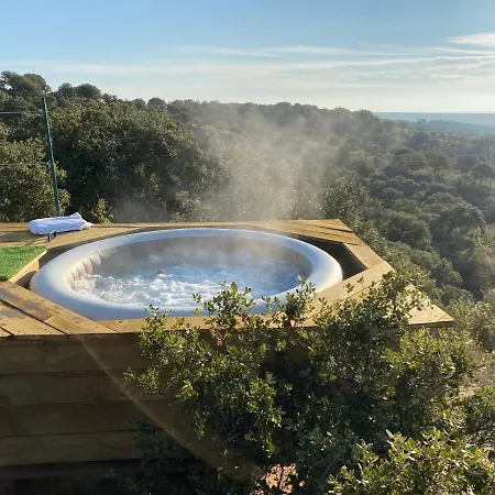 Eco-lodge En La Reserva Privada Campanarios De Azaba - Proyecto De Conservacion 컨트리하우스 *