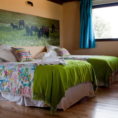 Casa de Campo Eco-lodge En La Reserva Privada Campanarios De Azaba - Proyecto De Conservación Espeja