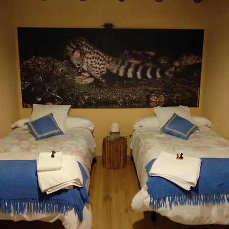 Eco-lodge En La Reserva Privada Campanarios De Azaba - Proyecto De Conservación Casa de Campo