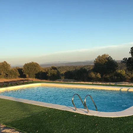 Eco-lodge En La Reserva Privada Campanarios De Azaba - Proyecto De Conservacion 컨트리하우스 *