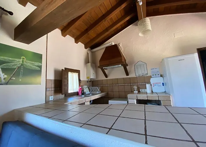 منزل ريفي Eco-lodge En La Reserva Privada Campanarios De Azaba - Proyecto De Conservacion *