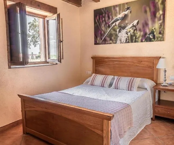 Летний дом Eco-lodge En La Reserva Privada Campanarios De Azaba - Proyecto De Conservacion Эспеха