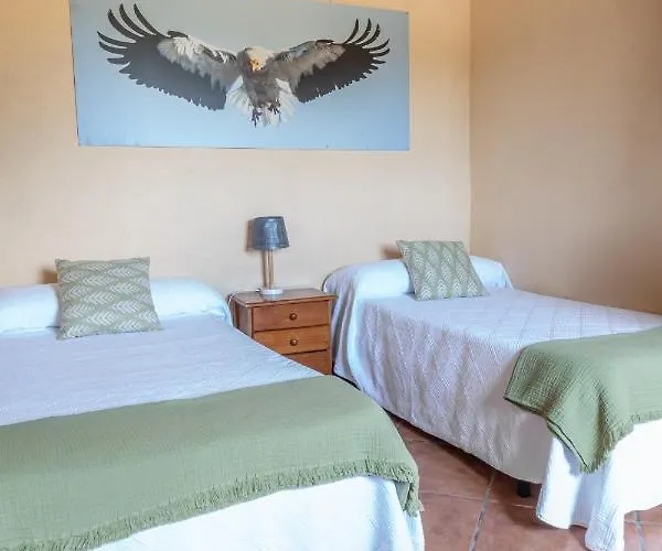 Eco-lodge En La Reserva Privada Campanarios De Azaba - Proyecto De Conservacion Летний дом Эспеха