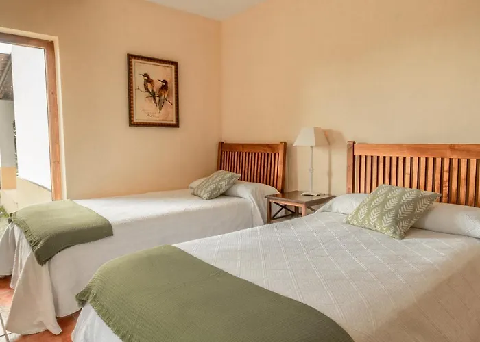 منزل ريفي Eco-lodge En La Reserva Privada Campanarios De Azaba - Proyecto De Conservacion