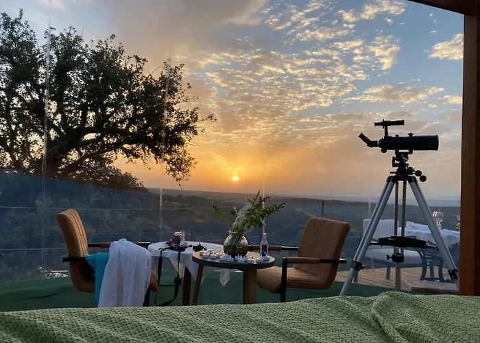 Eco-lodge En La Reserva Privada Campanarios De Azaba - Proyecto De Conservacion