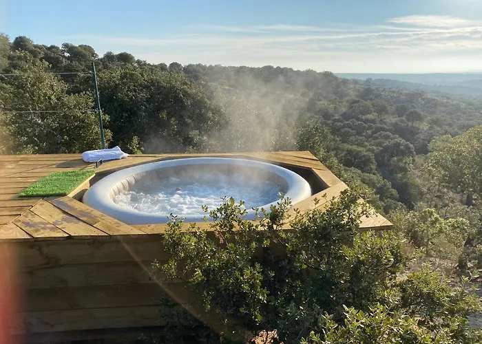 Eco-lodge En La Reserva Privada Campanarios De Azaba - Proyecto De Conservacion منزل ريفي *