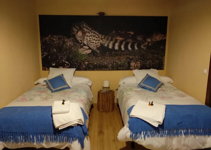 Eco-lodge En La Reserva Privada Campanarios De Azaba - Proyecto De Conservacion منزل ريفي