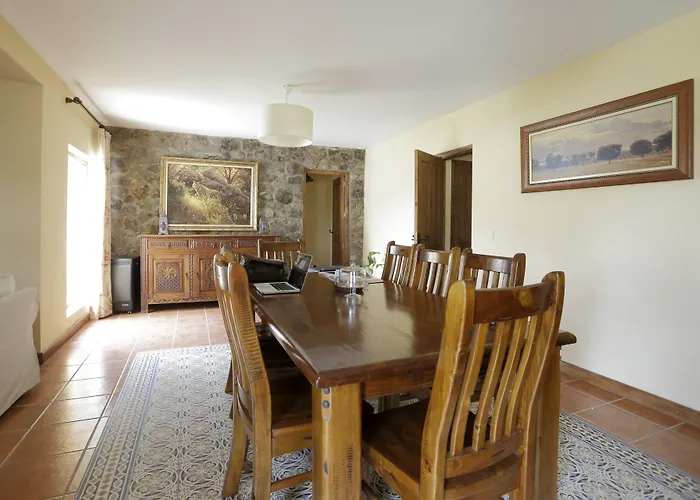 Eco-lodge En La Reserva Privada Campanarios De Azaba - Proyecto De Conservacion *