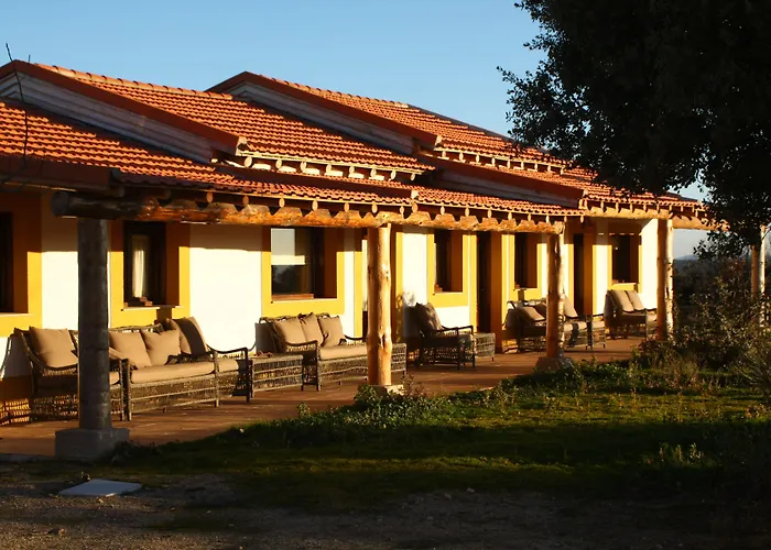 Летний дом Eco-lodge En La Reserva Privada Campanarios De Azaba - Proyecto De Conservacion *