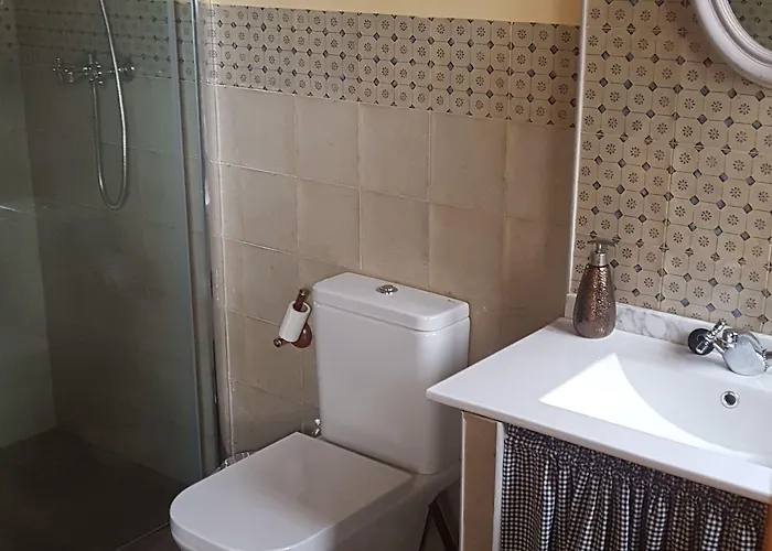 Eco-lodge En La Reserva Privada Campanarios De Azaba - Proyecto De Conservacion Летний дом *